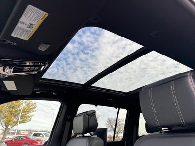 2026 Jeep Grand Wagoneer L Summit Obsidian