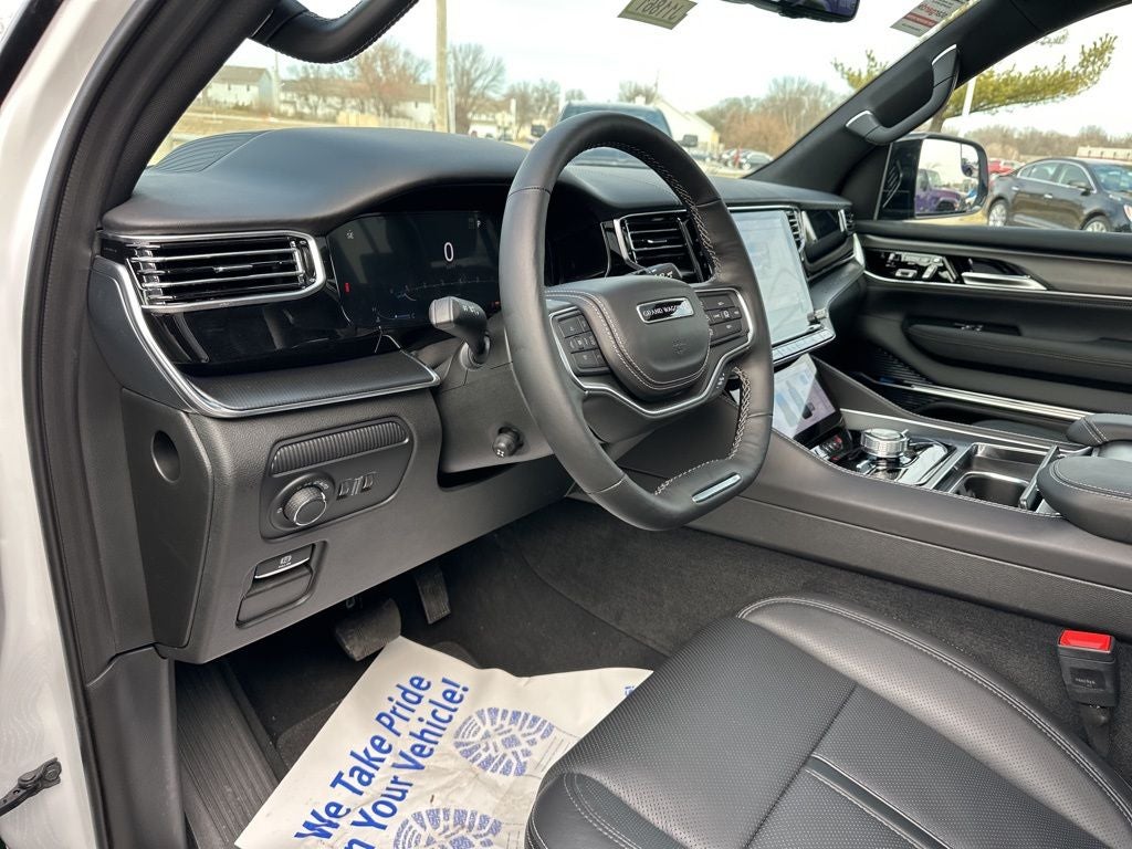 2026 Jeep Grand Wagoneer L Summit Obsidian