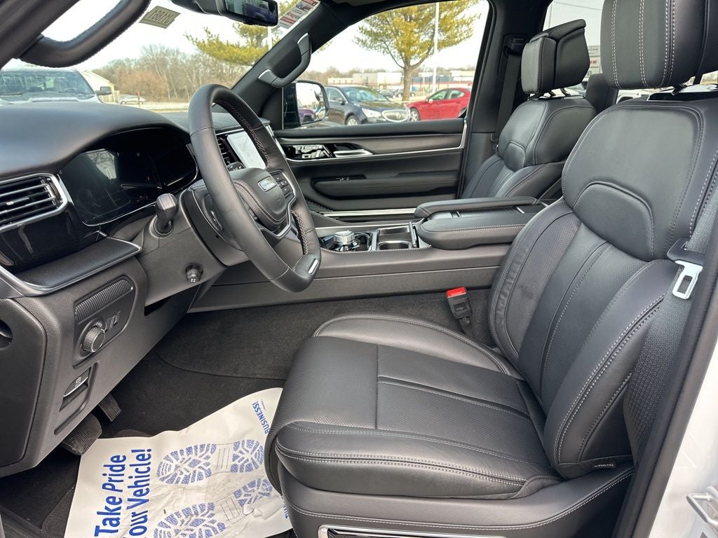 2026 Jeep Grand Wagoneer L Summit Obsidian