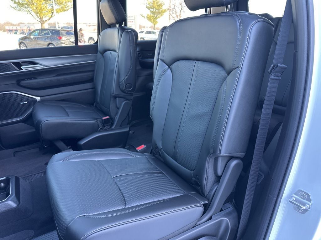 2026 Jeep Grand Wagoneer 4x4