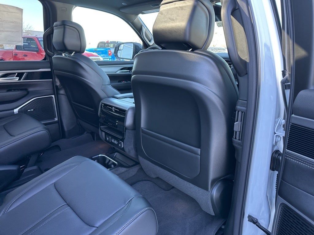 2026 Jeep Grand Wagoneer 4x4