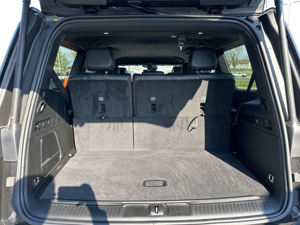 2024 Jeep Wagoneer Base