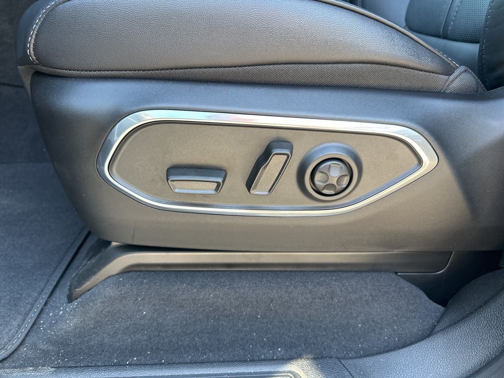 2024 Jeep Wagoneer Base