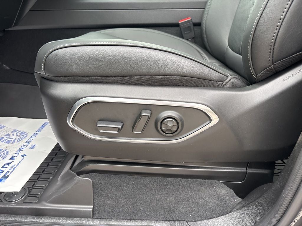 2026 Jeep Grand Wagoneer Upland