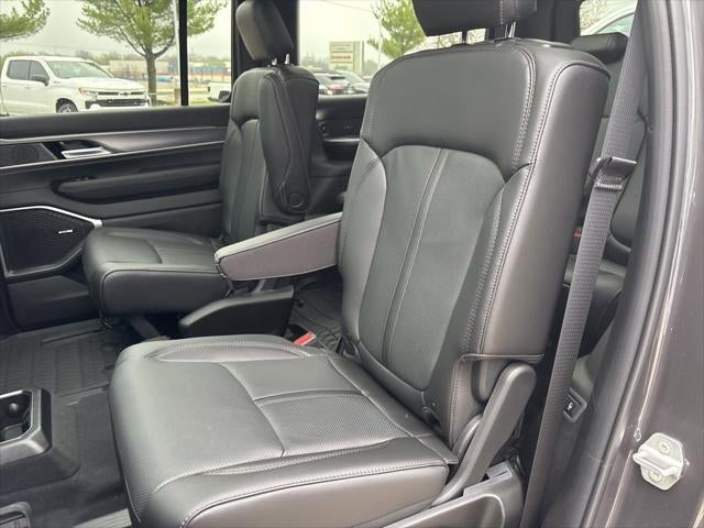 2026 Jeep Grand Wagoneer GRAND WAGONEER UPLAND 4X4