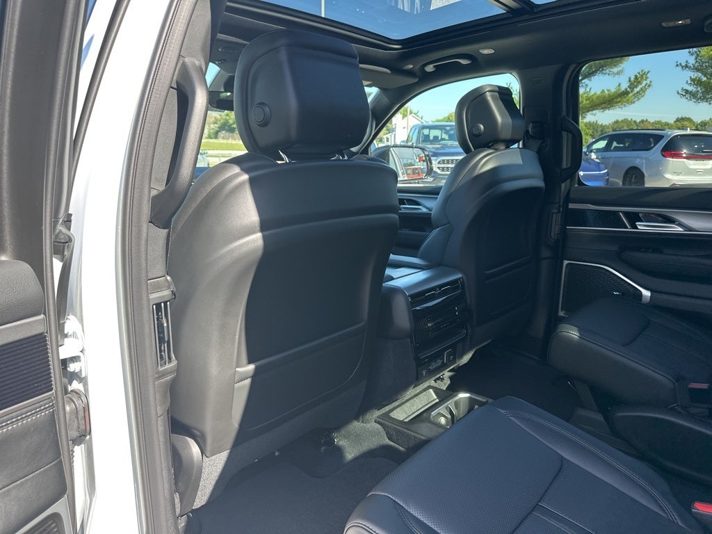 2025 Jeep Wagoneer Series II