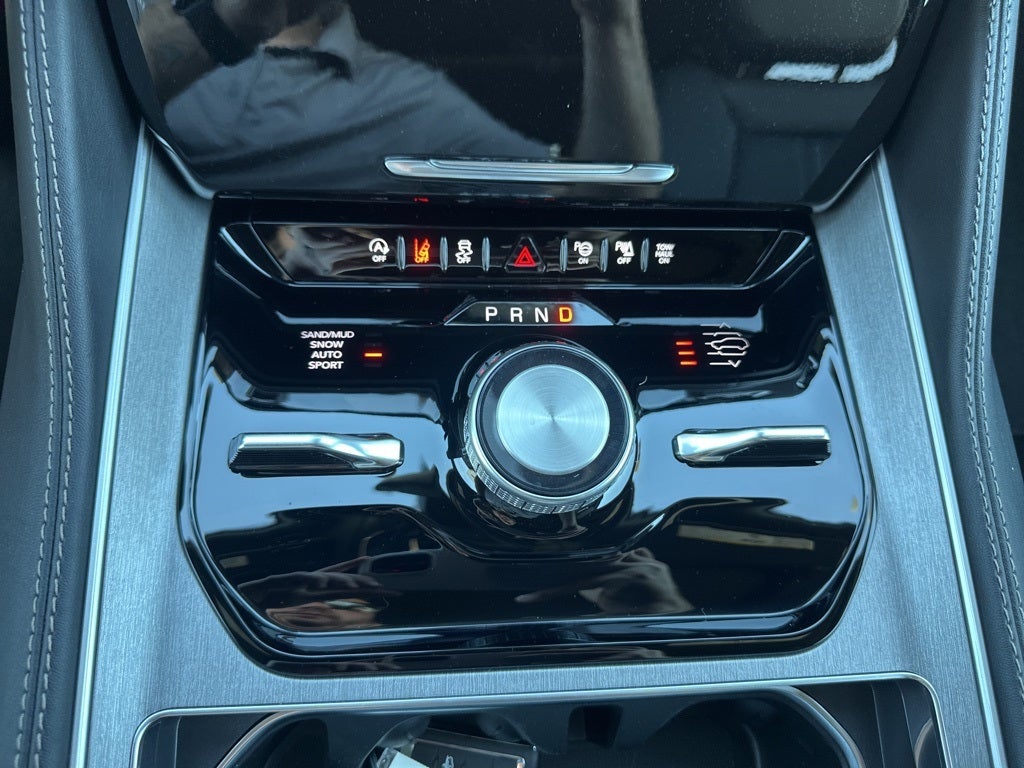 2025 Jeep Wagoneer Series II