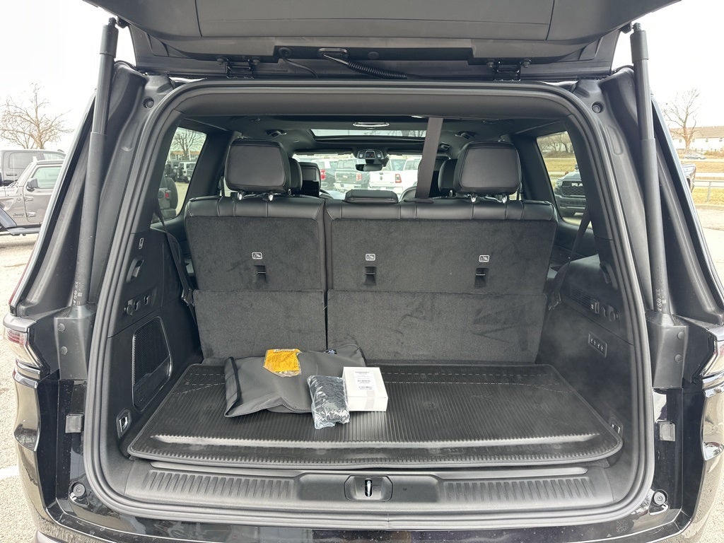 2026 Jeep Grand Wagoneer Limited Reserve