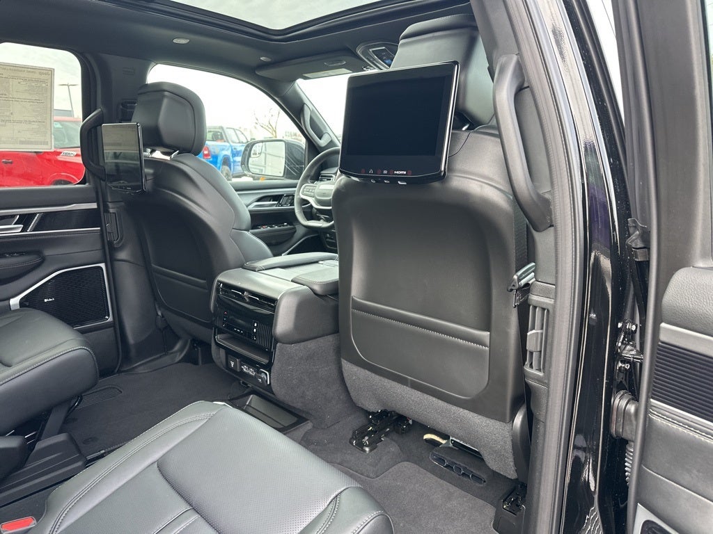 2026 Jeep Grand Wagoneer Limited Reserve