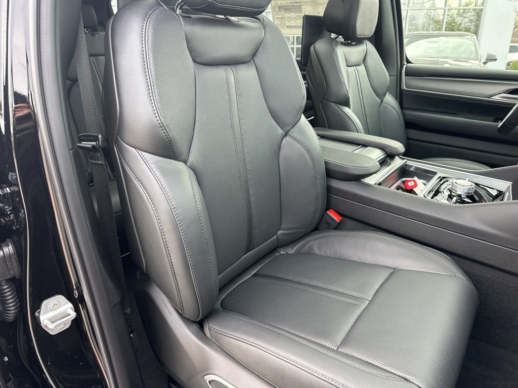 2026 Jeep Grand Wagoneer Limited Reserve