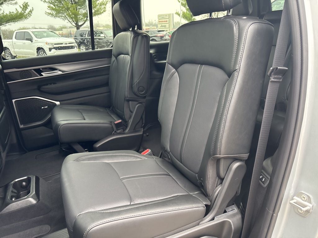 2026 Jeep Grand Wagoneer Limited Altitude