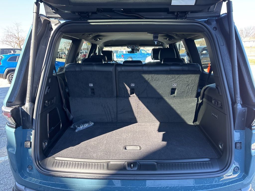 2026 Jeep Grand Wagoneer Limited Altitude