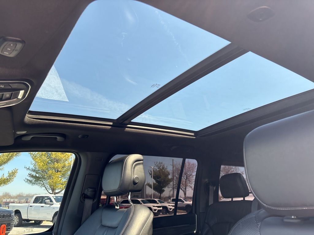 2022 Jeep Wagoneer Series III