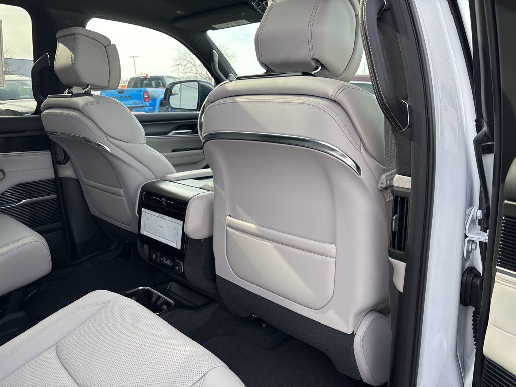 2026 Jeep Grand Wagoneer Summit