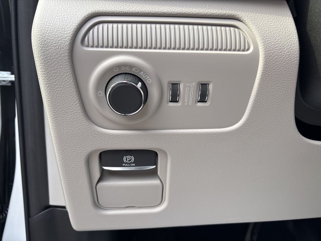 2026 Jeep Grand Wagoneer Summit