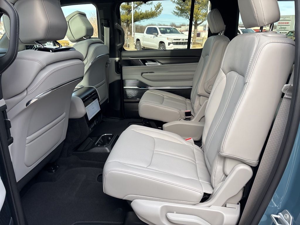 2026 Jeep Grand Wagoneer Summit