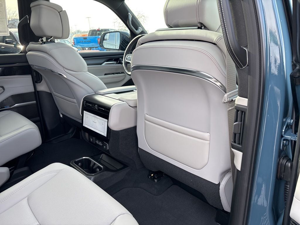 2026 Jeep Grand Wagoneer Summit