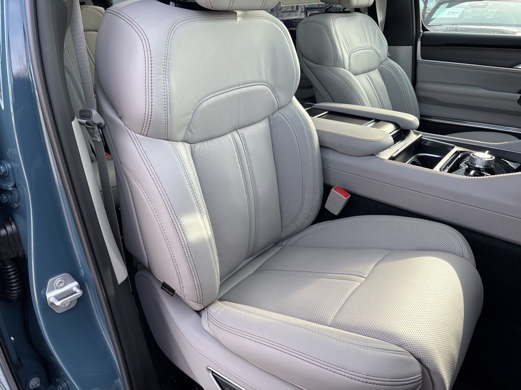 2026 Jeep Grand Wagoneer Summit