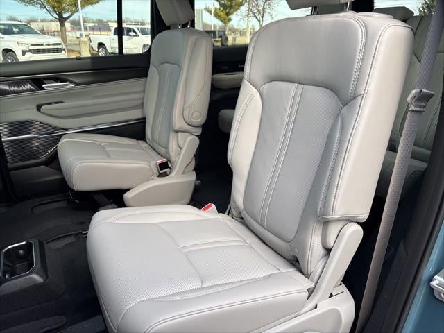 2026 Jeep Grand Wagoneer GRAND WAGONEER SUMMIT OBSIDIAN 4X4