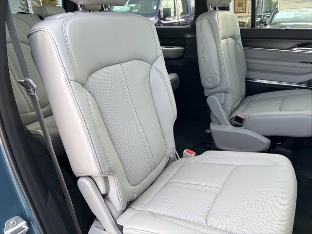 2026 Jeep Grand Wagoneer GRAND WAGONEER SUMMIT OBSIDIAN 4X4