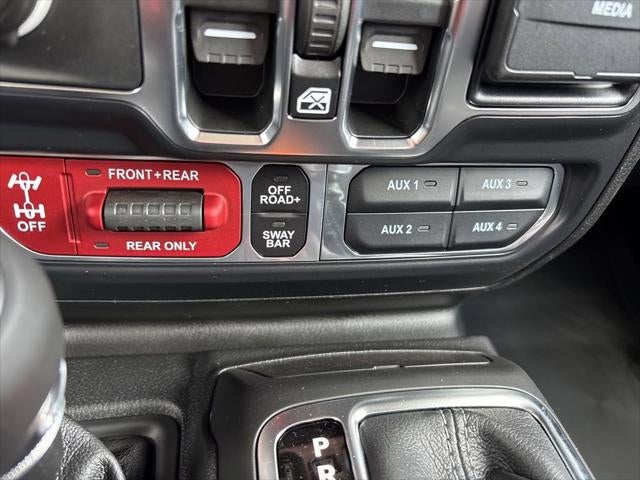 2026 Jeep Gladiator GLADIATOR SHADOW OPS 4X4