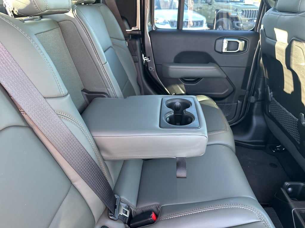 2025 Jeep Gladiator Mojave