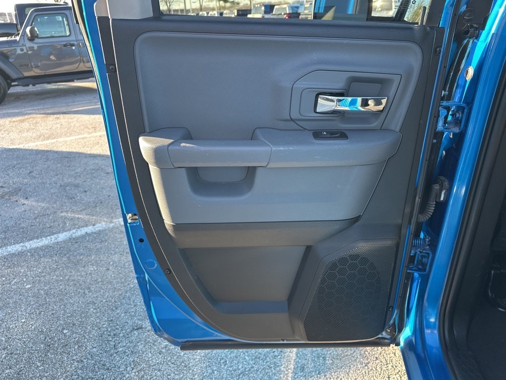 2024 RAM 1500 Classic SLT