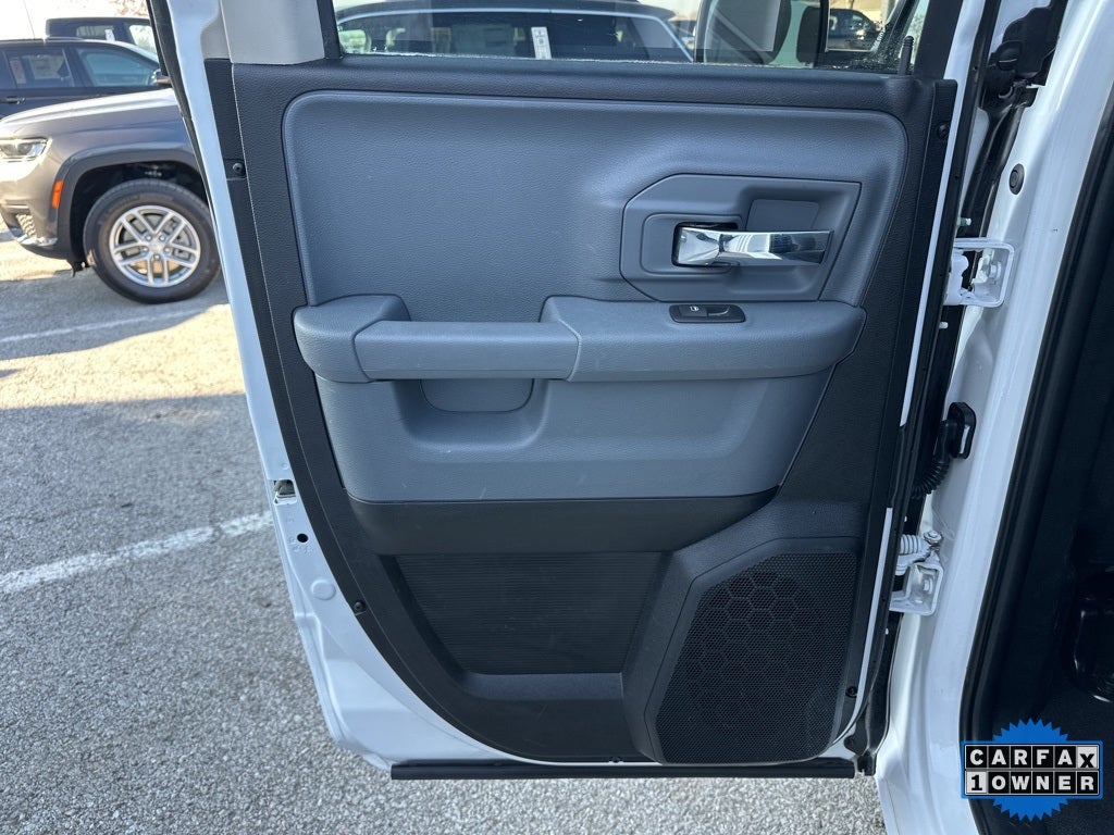 2024 RAM 1500 Classic SLT