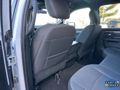 2024 RAM 1500 Classic Warlock Crew Cab 4x4 5'7' Box