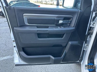 2024 RAM 1500 Classic Warlock Crew Cab 4x4 5'7' Box