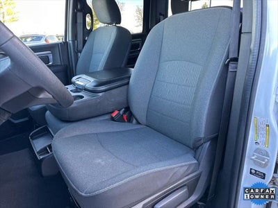 2024 RAM 1500 Classic Warlock Crew Cab 4x4 5'7' Box