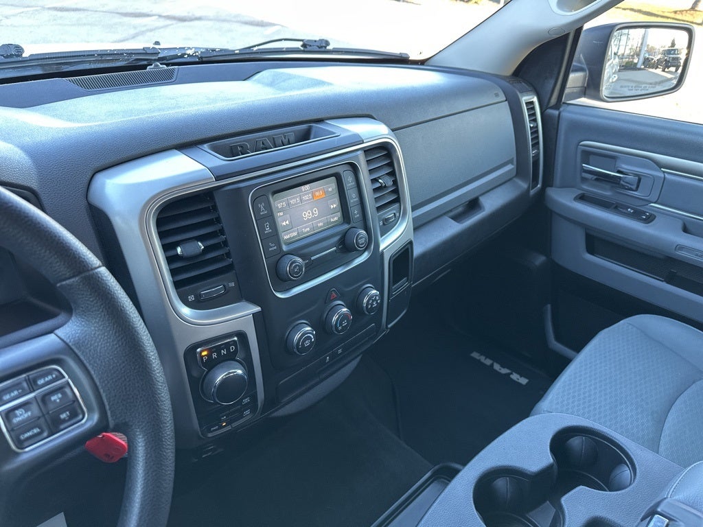2017 RAM 1500 SLT