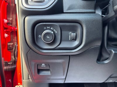 2027 RAM Ram 1500 RAM 1500 TRADESMAN CREW CAB 4X4 5'7' BOX