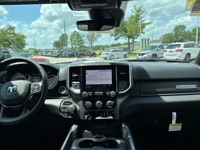 2026 RAM Ram 1500 RAM 1500 BIG HORN QUAD CAB 4X4 6'4' BOX