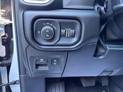 2027 RAM Ram 1500 RAM 1500 BIG HORN CREW CAB 4X4 5'7' BOX