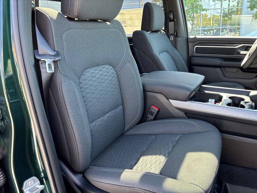 2027 RAM Ram 1500 RAM 1500 BIG HORN CREW CAB 4X4 5'7' BOX