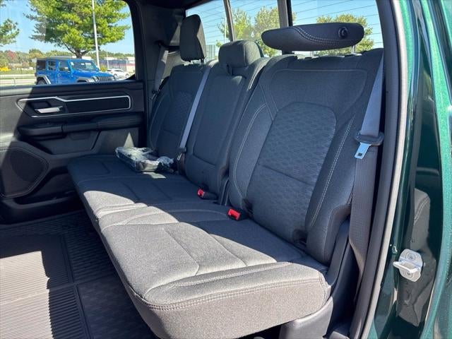 2027 RAM Ram 1500 RAM 1500 BIG HORN CREW CAB 4X4 5'7' BOX