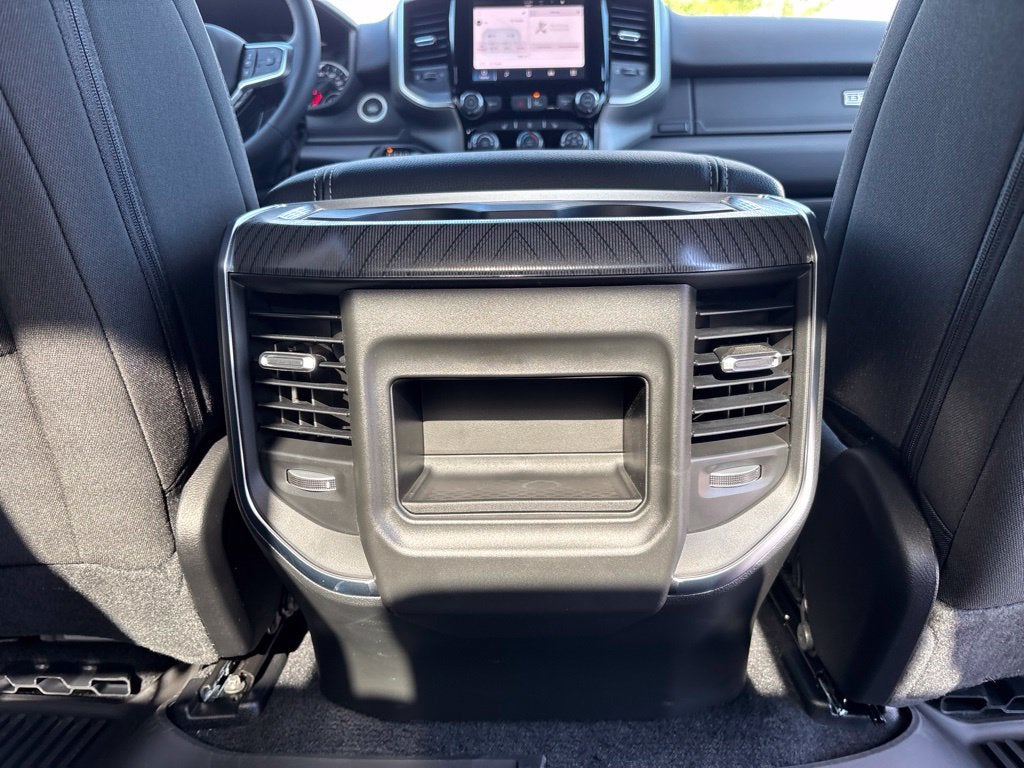 2027 RAM Ram 1500 RAM 1500 BIG HORN CREW CAB 4X4 5'7' BOX