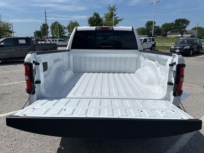2026 RAM Ram 1500 RAM 1500 TRADESMAN CREW CAB 4X4 5'7' BOX