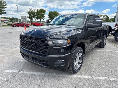 2026 RAM Ram 1500 RAM 1500 EXPRESS CREW CAB 4X4 5'7' BOX
