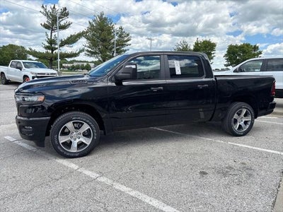 2026 RAM Ram 1500 RAM 1500 EXPRESS CREW CAB 4X4 5'7' BOX