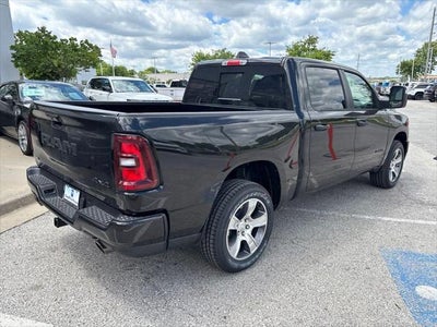 2026 RAM Ram 1500 RAM 1500 EXPRESS CREW CAB 4X4 5'7' BOX