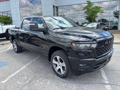 2026 RAM Ram 1500 RAM 1500 EXPRESS CREW CAB 4X4 5'7' BOX