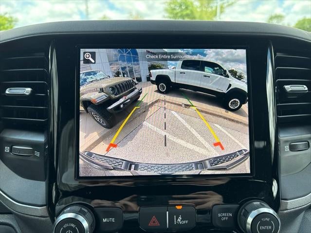 2026 RAM Ram 1500 RAM 1500 EXPRESS CREW CAB 4X4 5'7' BOX