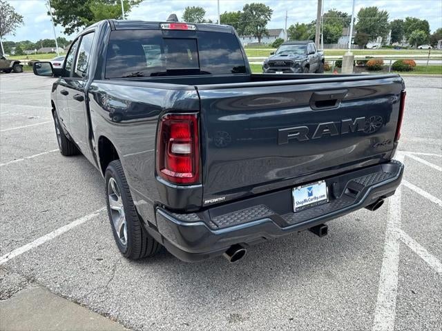 2026 RAM Ram 1500 RAM 1500 EXPRESS CREW CAB 4X4 5'7' BOX