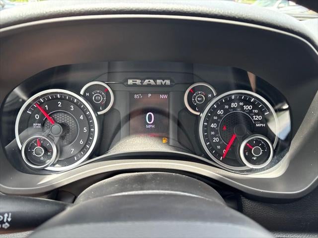 2026 RAM Ram 1500 RAM 1500 EXPRESS CREW CAB 4X4 5'7' BOX