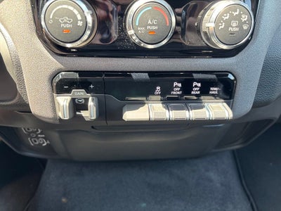 2026 RAM Ram 1500 RAM 1500 EXPRESS CREW CAB 4X4 5'7' BOX