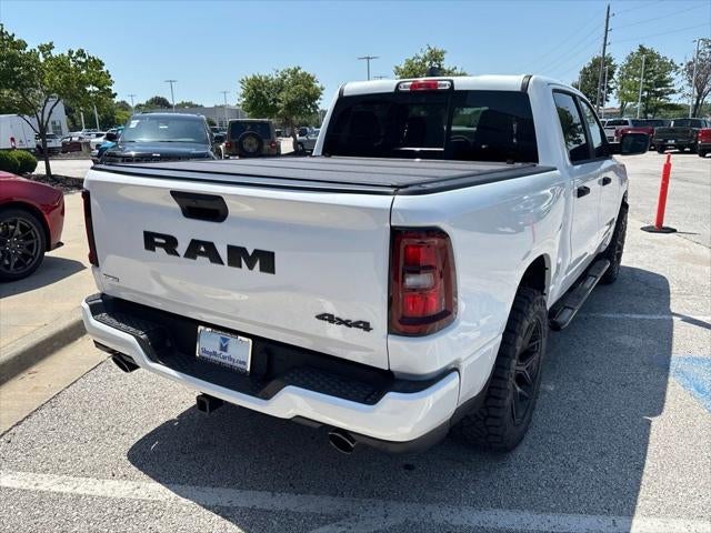 2026 RAM Ram 1500 RAM 1500 EXPRESS CREW CAB 4X4 5'7' BOX