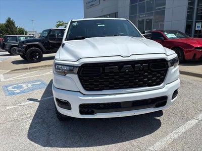 2026 RAM Ram 1500 RAM 1500 EXPRESS CREW CAB 4X4 5'7' BOX