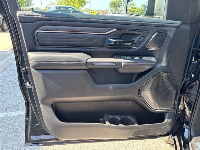 2027 RAM Ram 1500 RAM 1500 LIMITED CREW CAB 4X4 5'7' BOX